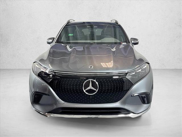 New 2026 Mercedes-Benz EQS 400 4MATIC SUV image 2