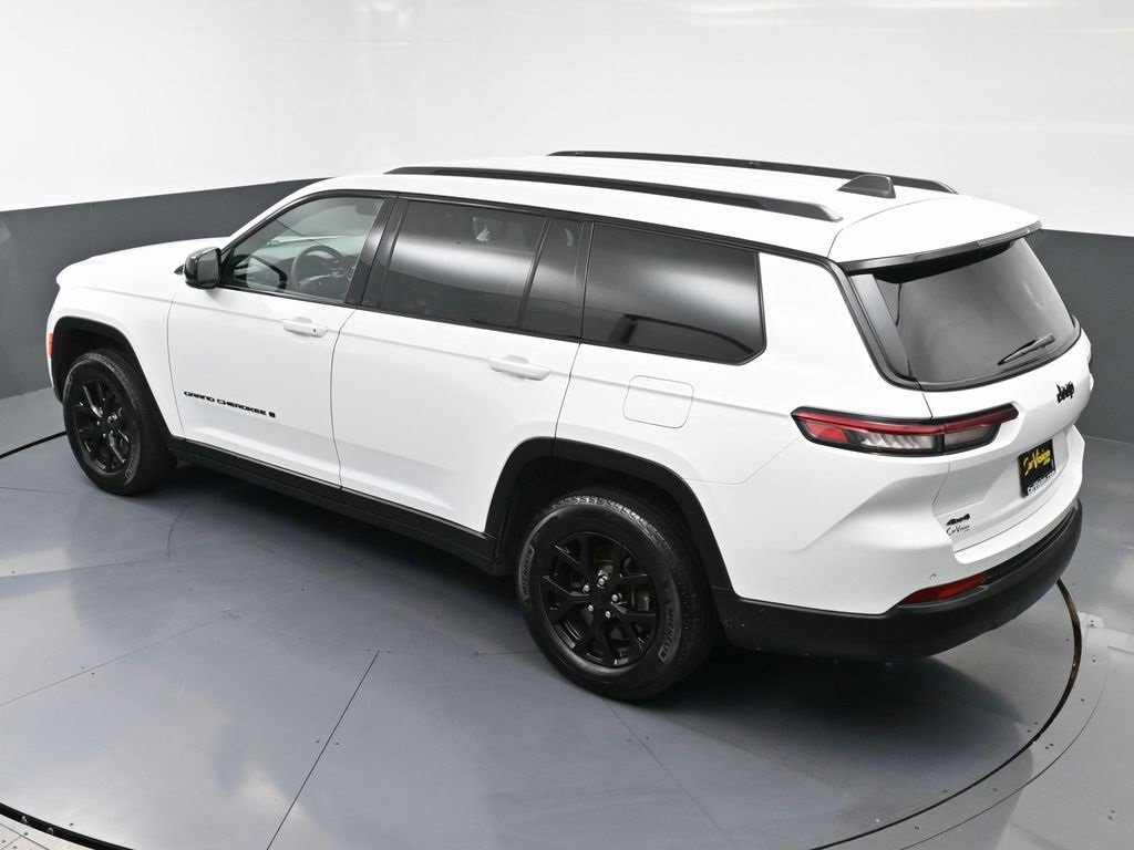 Used 2024 Jeep Grand Cherokee L Laredo image 49