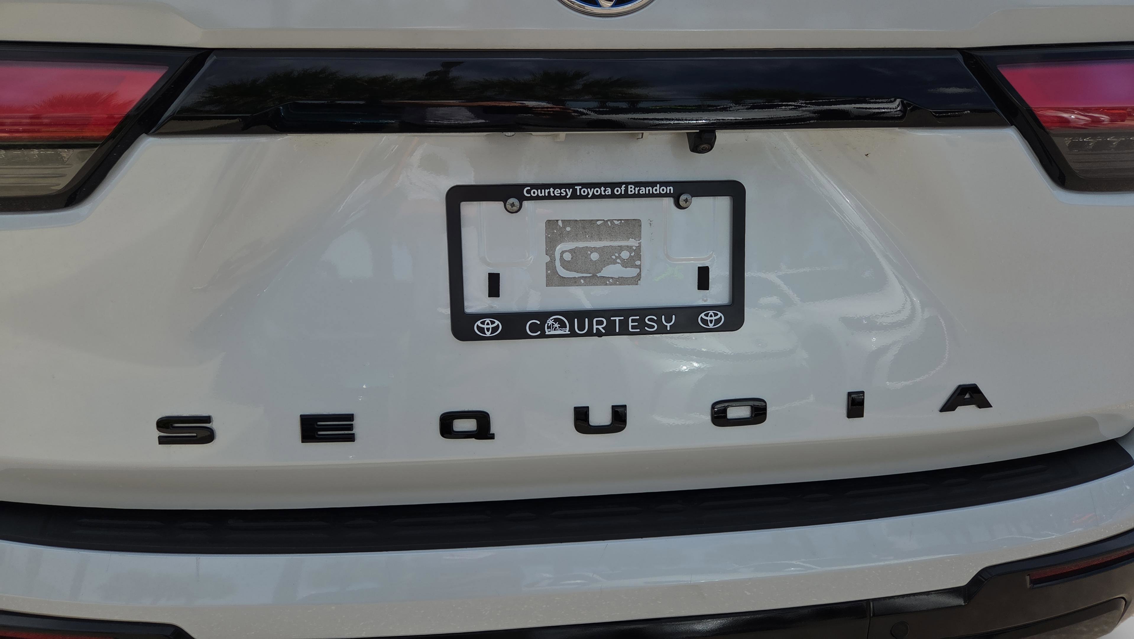 Certified 2023 Toyota Sequoia Platinum image 32