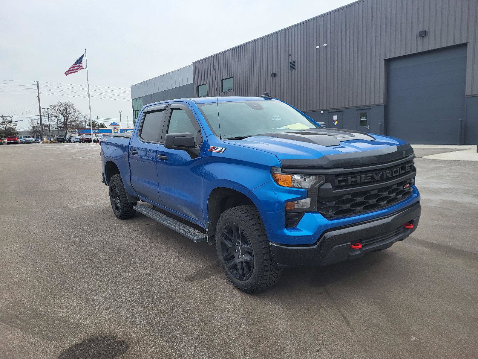 Used 2023 Chevrolet Silverado 1500 Custom Trail Boss w/ LPO, Dark Essentials Package image 1