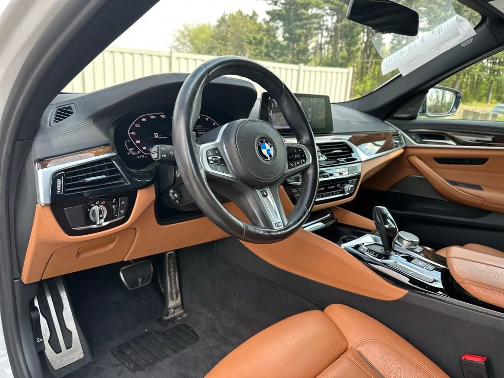 Used 2020 BMW M550i xDrive w/ Premium Package image 16
