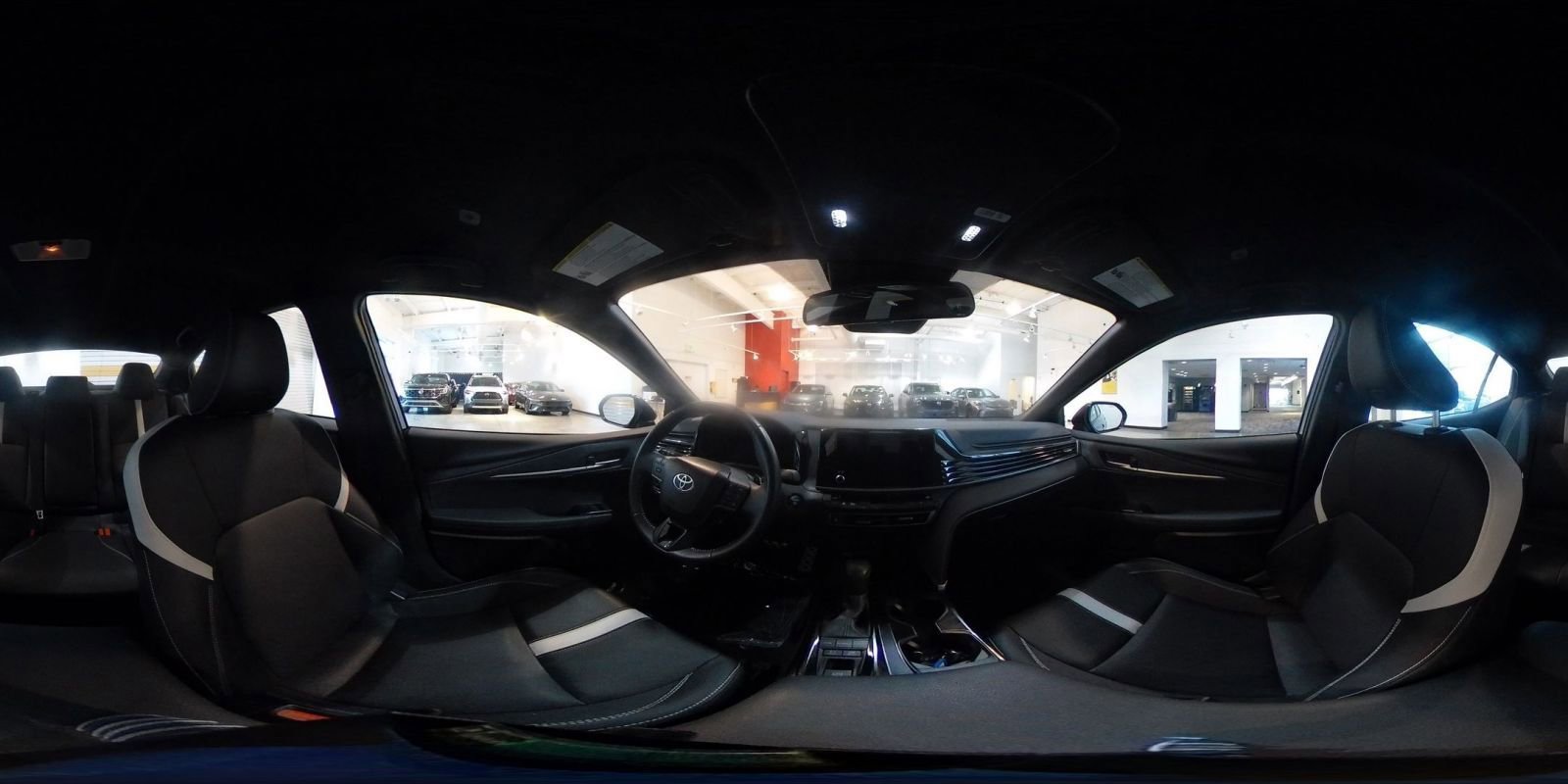 Used 2025 Toyota Camry SE image 42