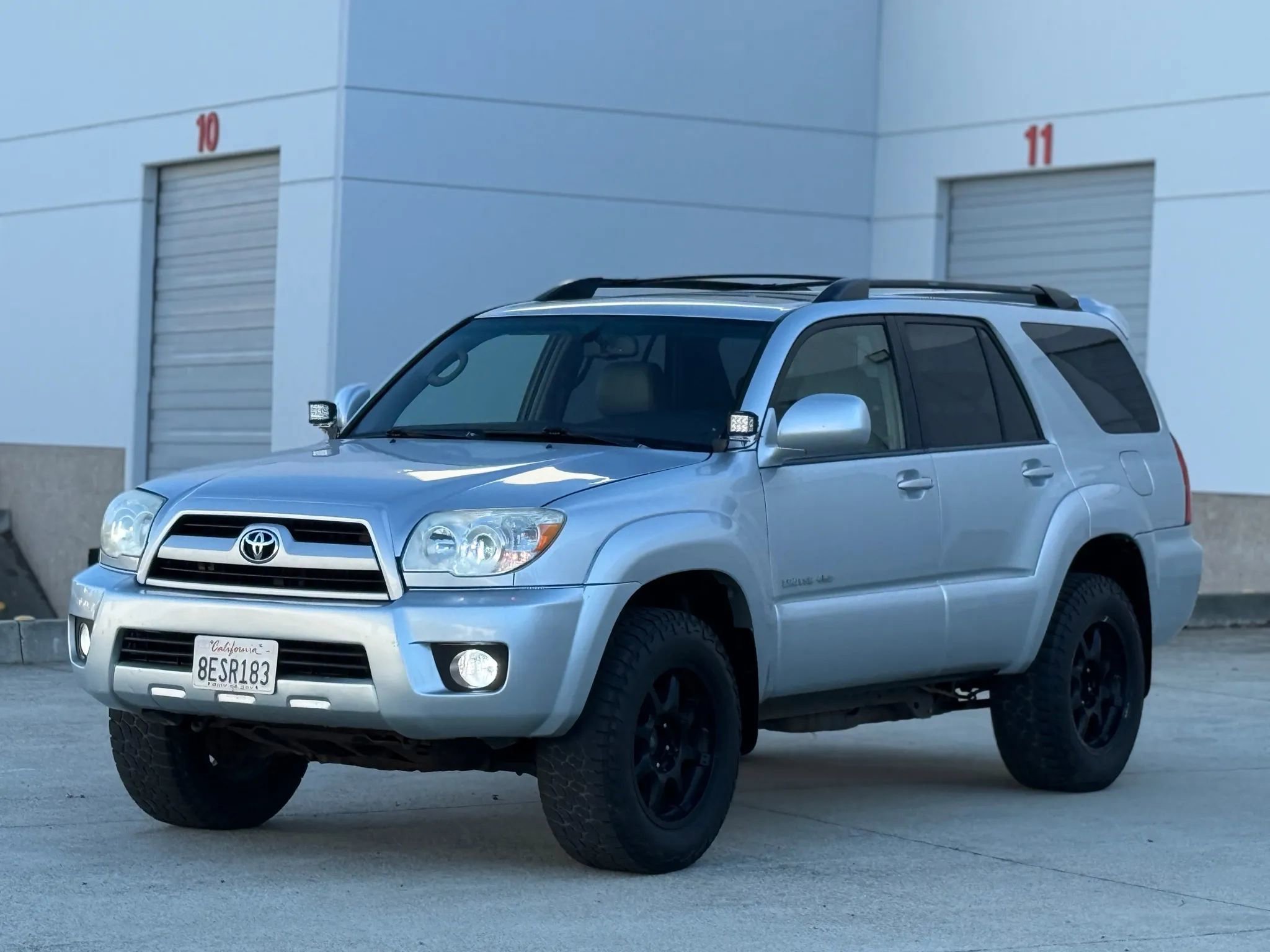 Used 2008 Toyota 4Runner Limited AWD/4WD image 2