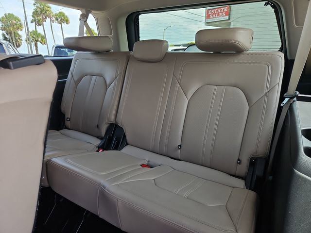 Used 2023 Ford Expedition Max Limited AWD/4WD image 32