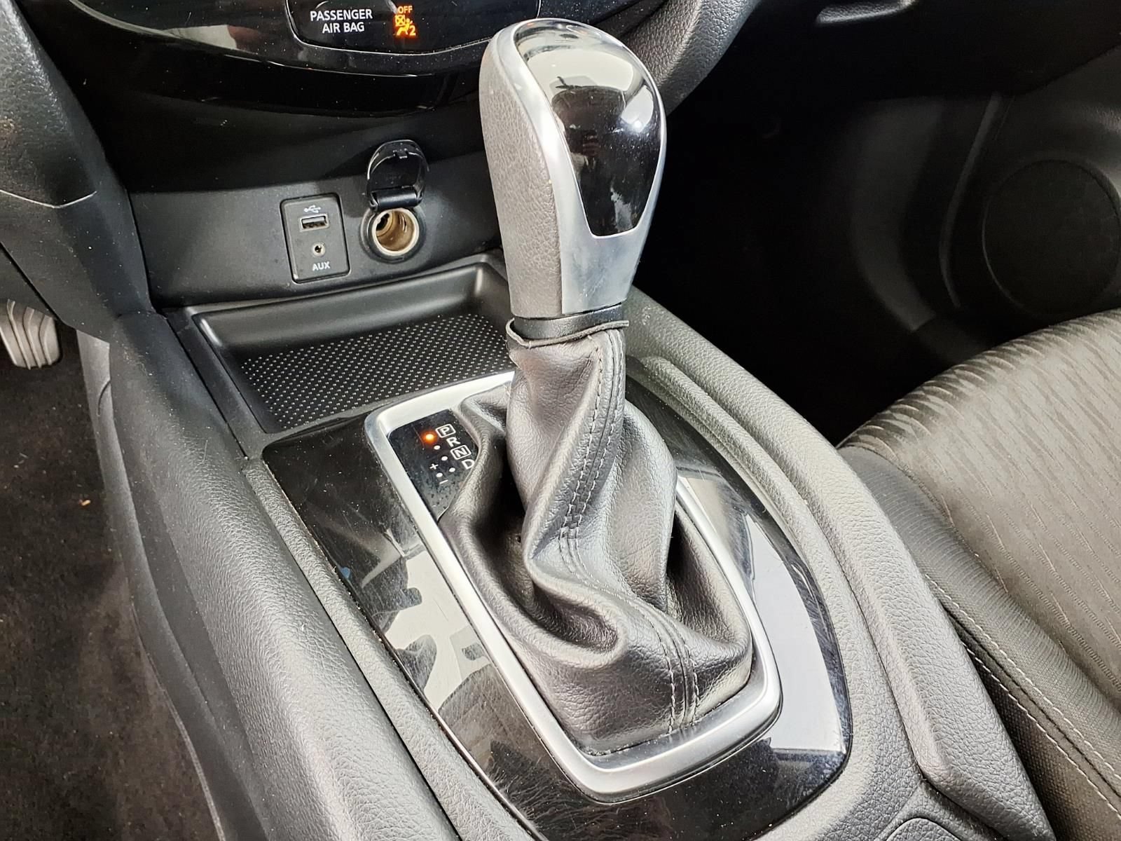 Used 2017 Nissan Rogue S FWD image 20