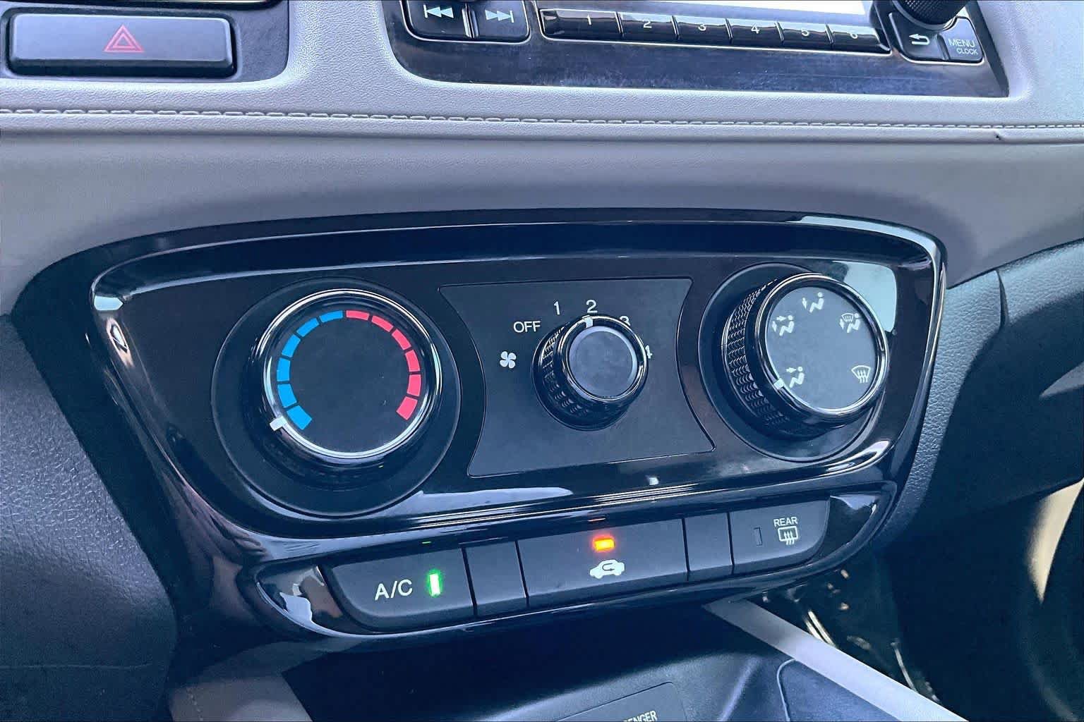 Used 2017 Honda HR-V LX image 35