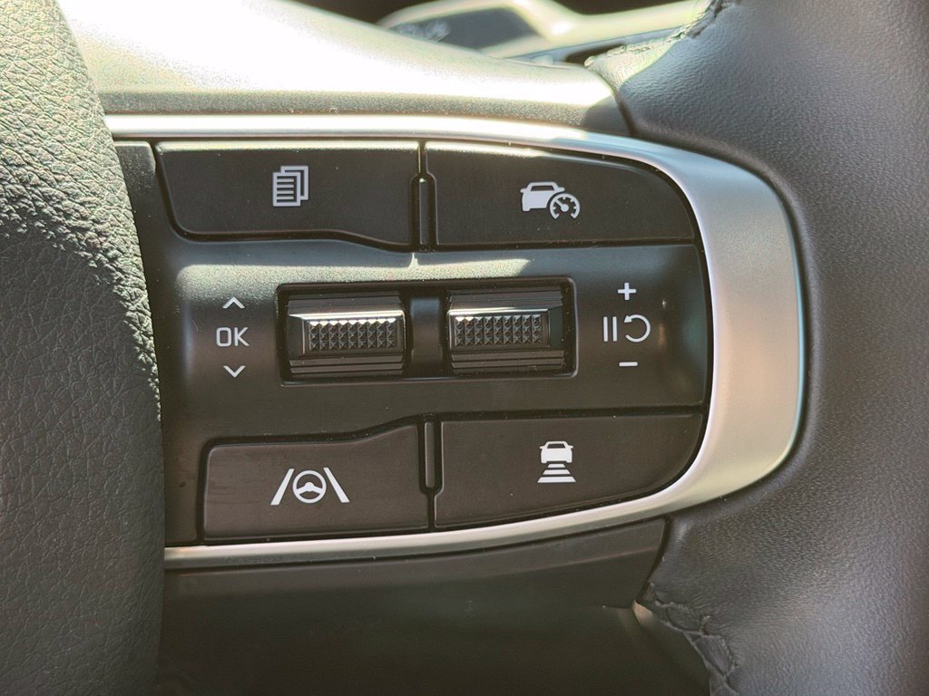 Used 2025 Kia K5 GT-Line w/ GT-Line Premium Package FWD image 24