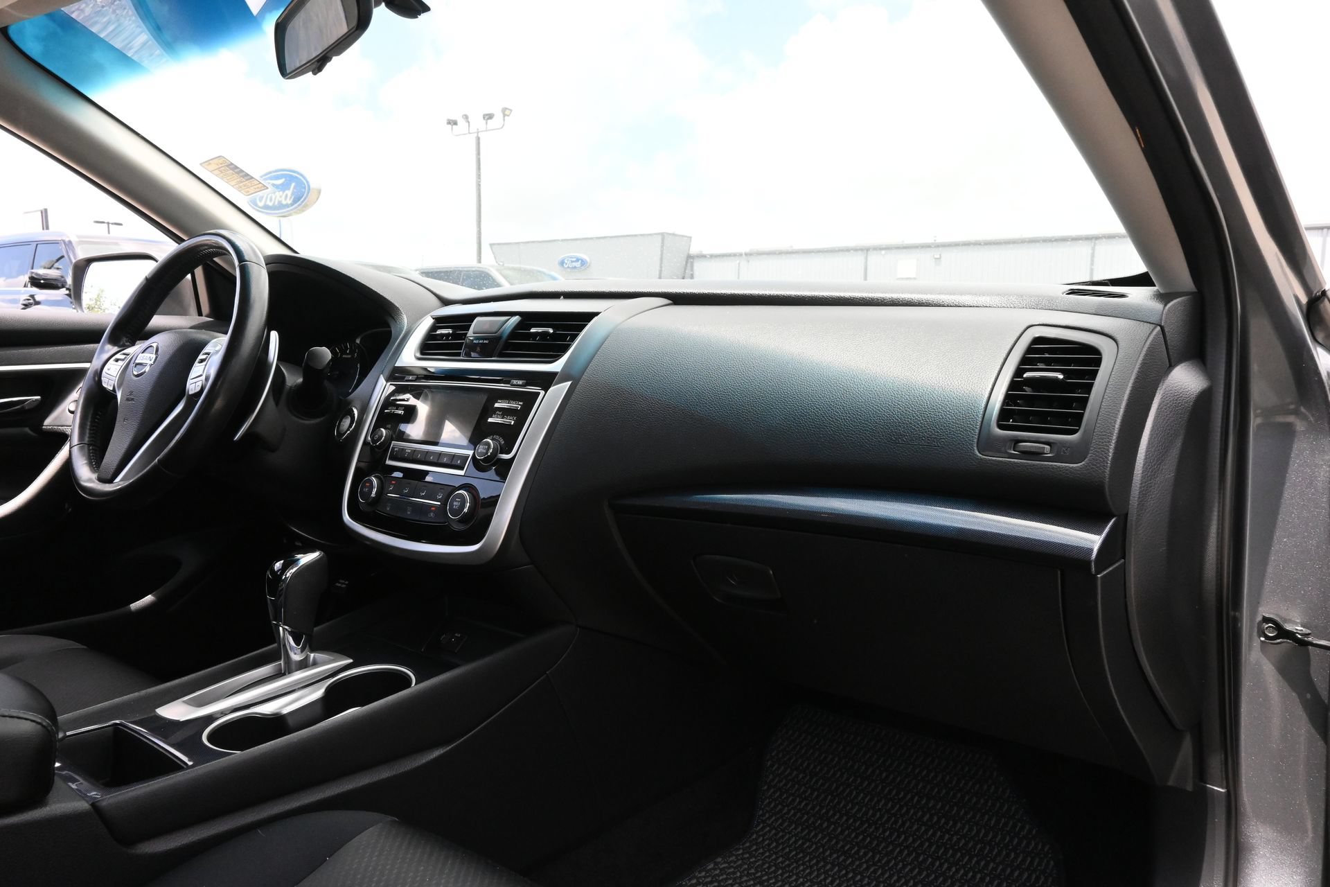 Used 2018 Nissan Altima 2.5 SR FWD image 21