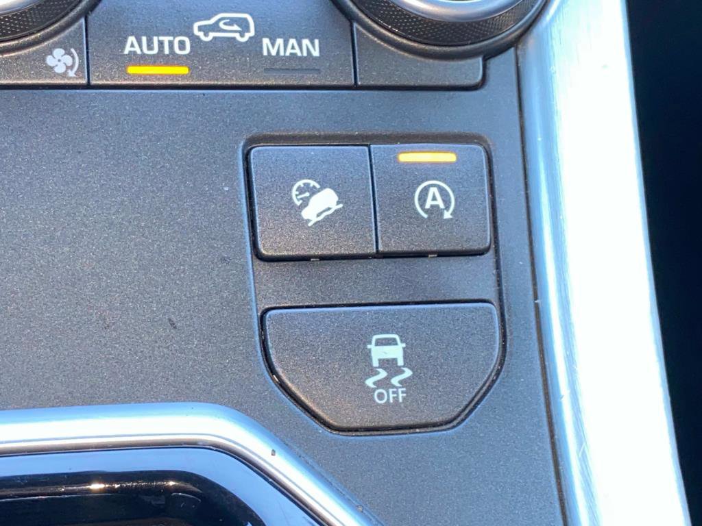 Used 2017 Land Rover Range Rover Evoque SE Premium image 27