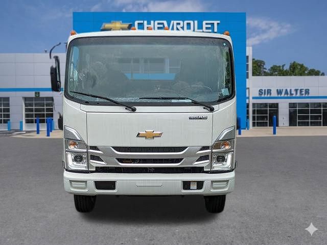 New 2025 Chevrolet Low Cab Forward image 4