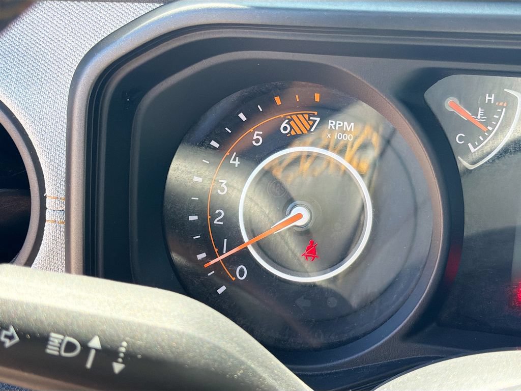 Used 2024 Jeep Wrangler Unlimited Sport AWD/4WD image 35