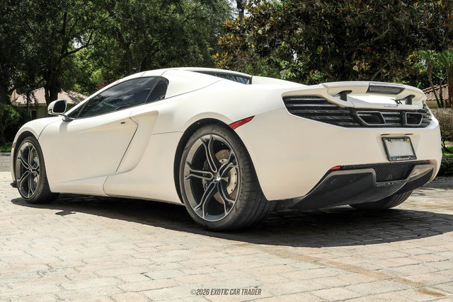 Used 2014 McLaren MP4-12C Spider RWD image 17