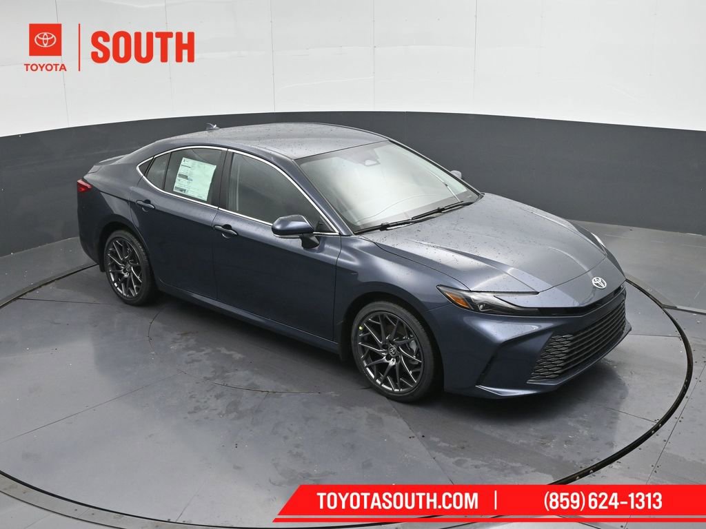Used 2026 Toyota Camry XLE image 42