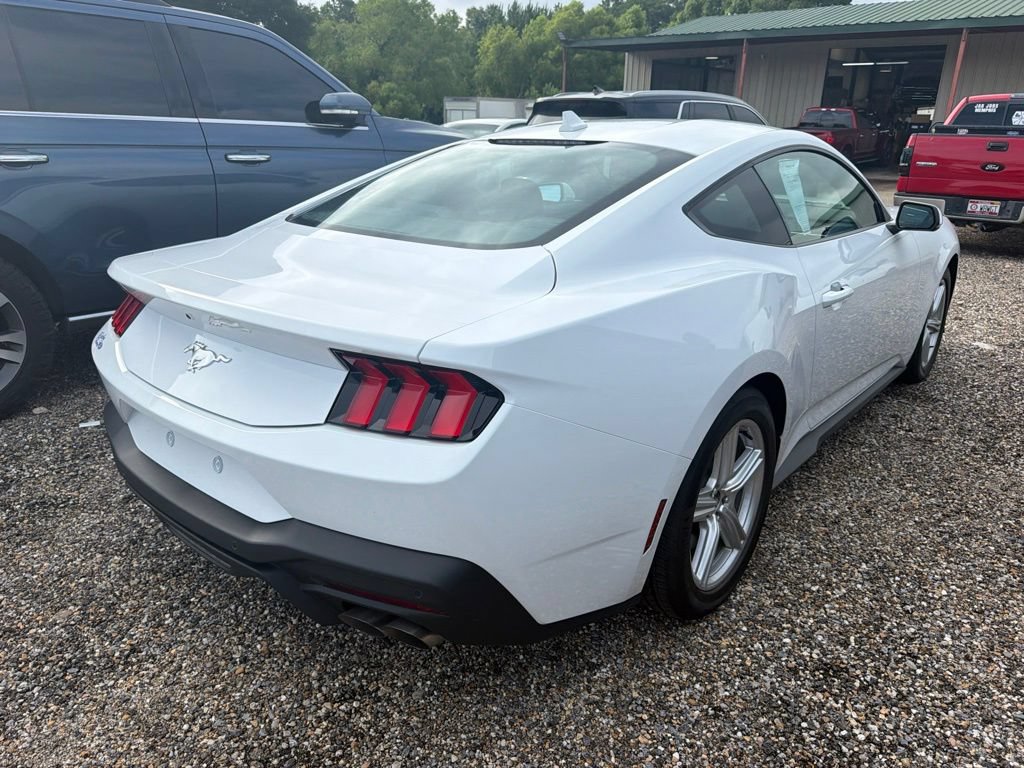 Used 2026 Ford Mustang Premium RWD image 3