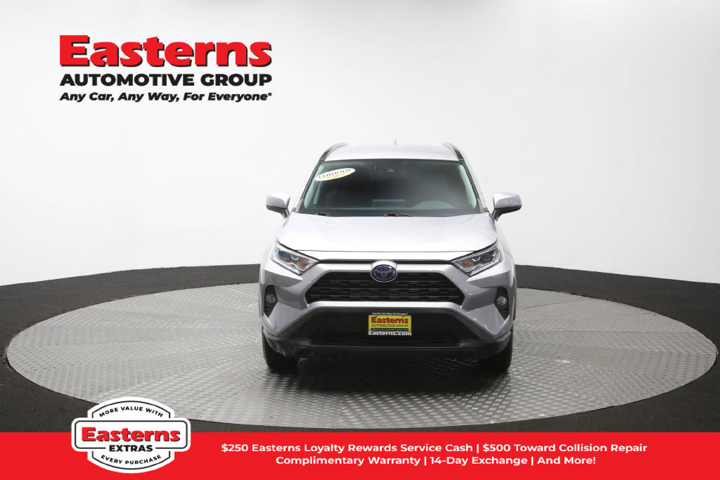 Used 2021 Toyota RAV4 XLE w/ XLE Grade Weather Package AWD/4WD image 55