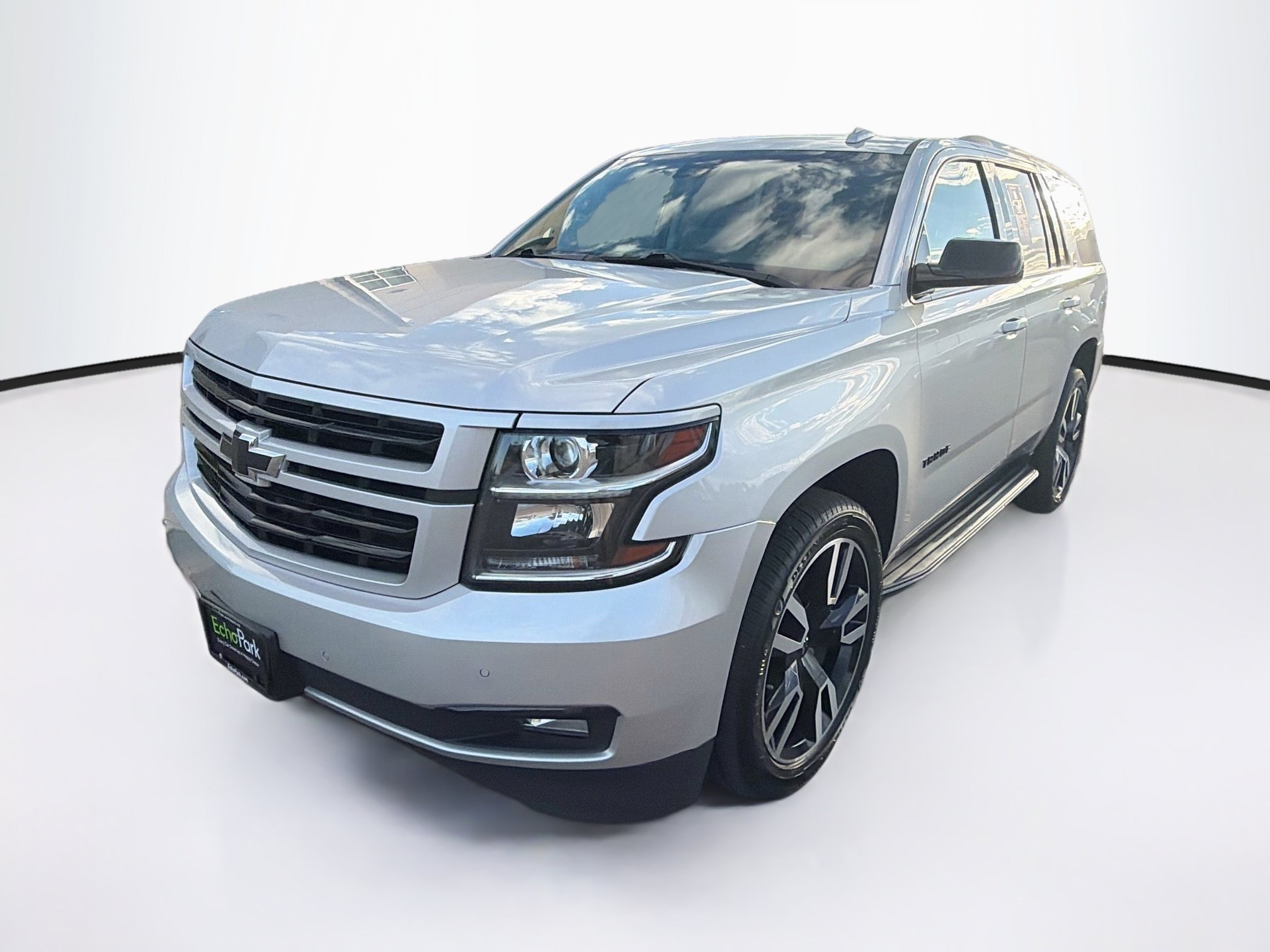 Used 2020 Chevrolet Tahoe LT w/ RST Edition AWD/4WD image 3
