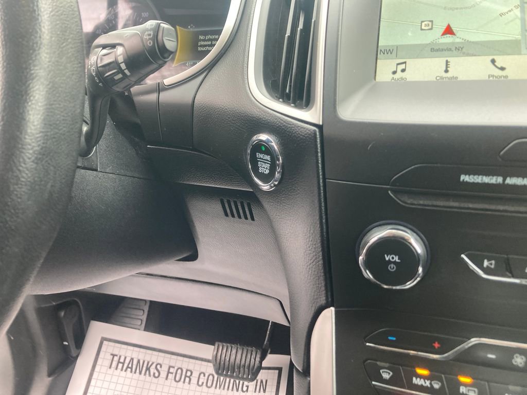 Used 2018 Ford Edge SEL w/ Equipment Group 201A image 21