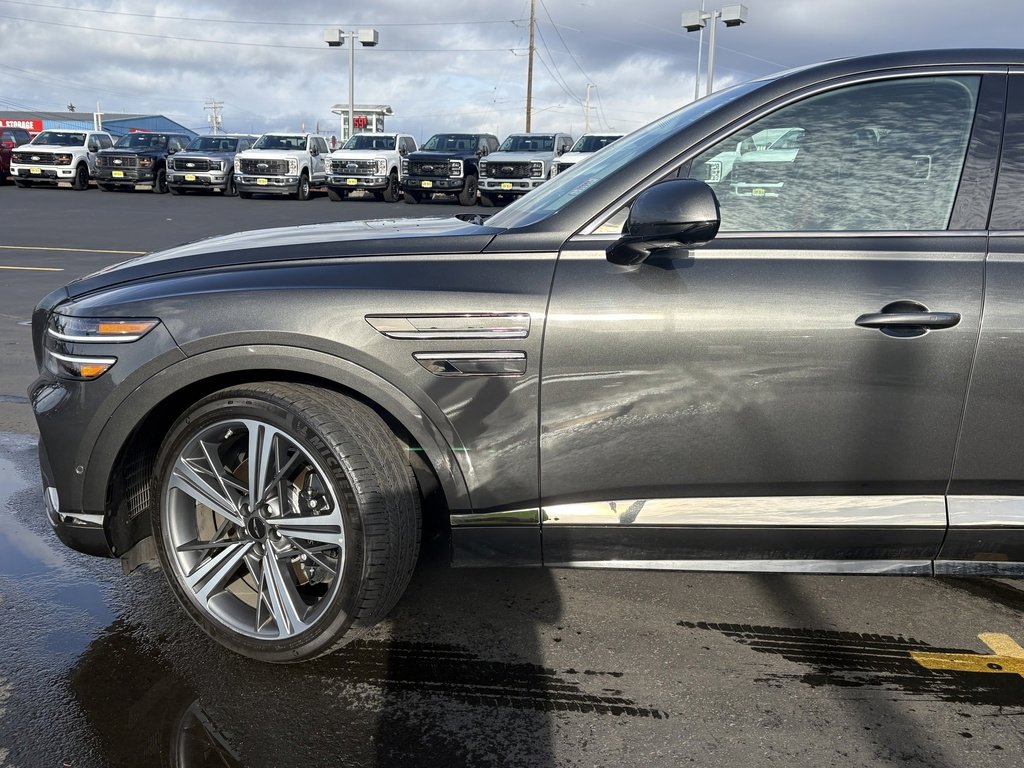Used 2025 Genesis GV80 3.5T e-SC image 13