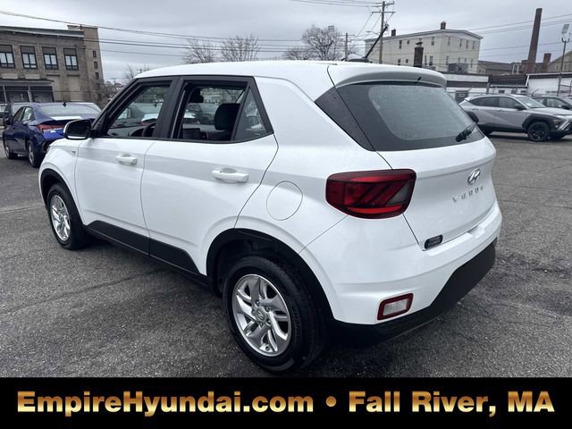 Used 2025 Hyundai Venue SE image 7