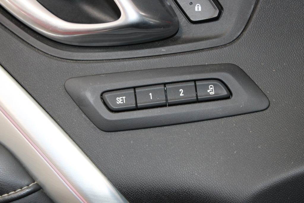 Used 2018 Chevrolet Camaro SS RWD image 22