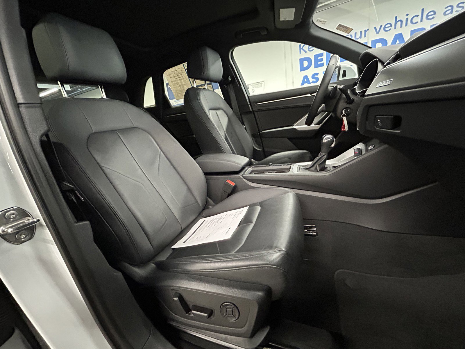 Used 2025 Audi Q3 2.0T Premium image 19