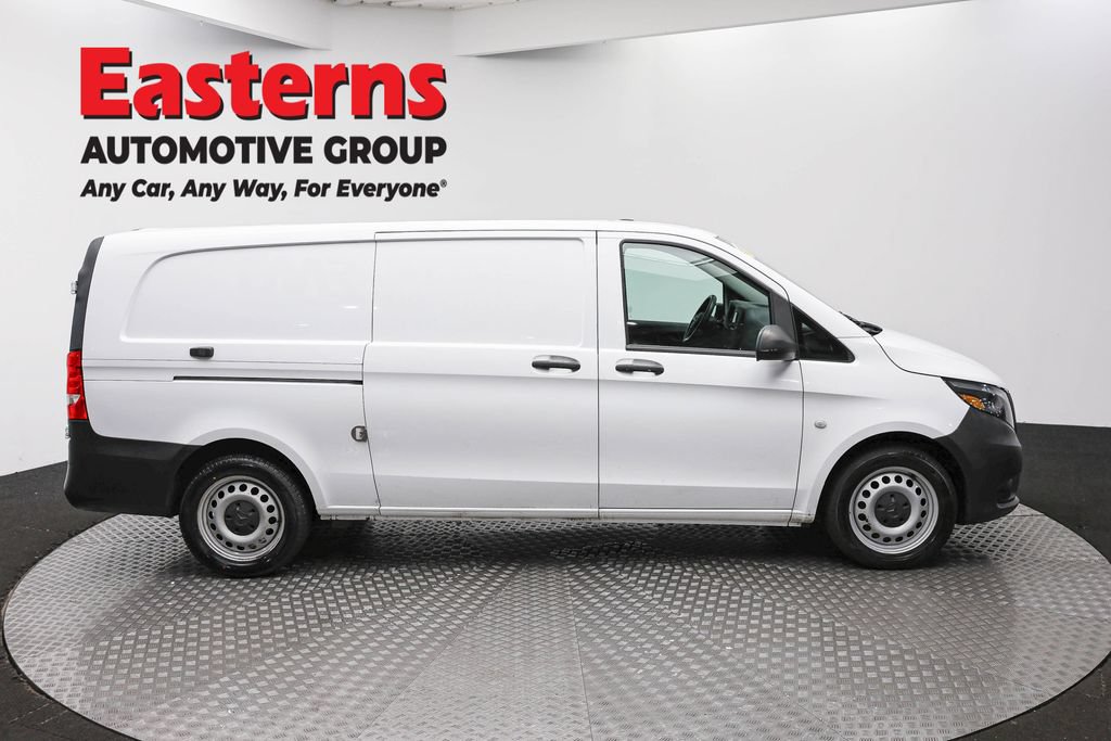 Used 2023 Mercedes-Benz Metris image 4