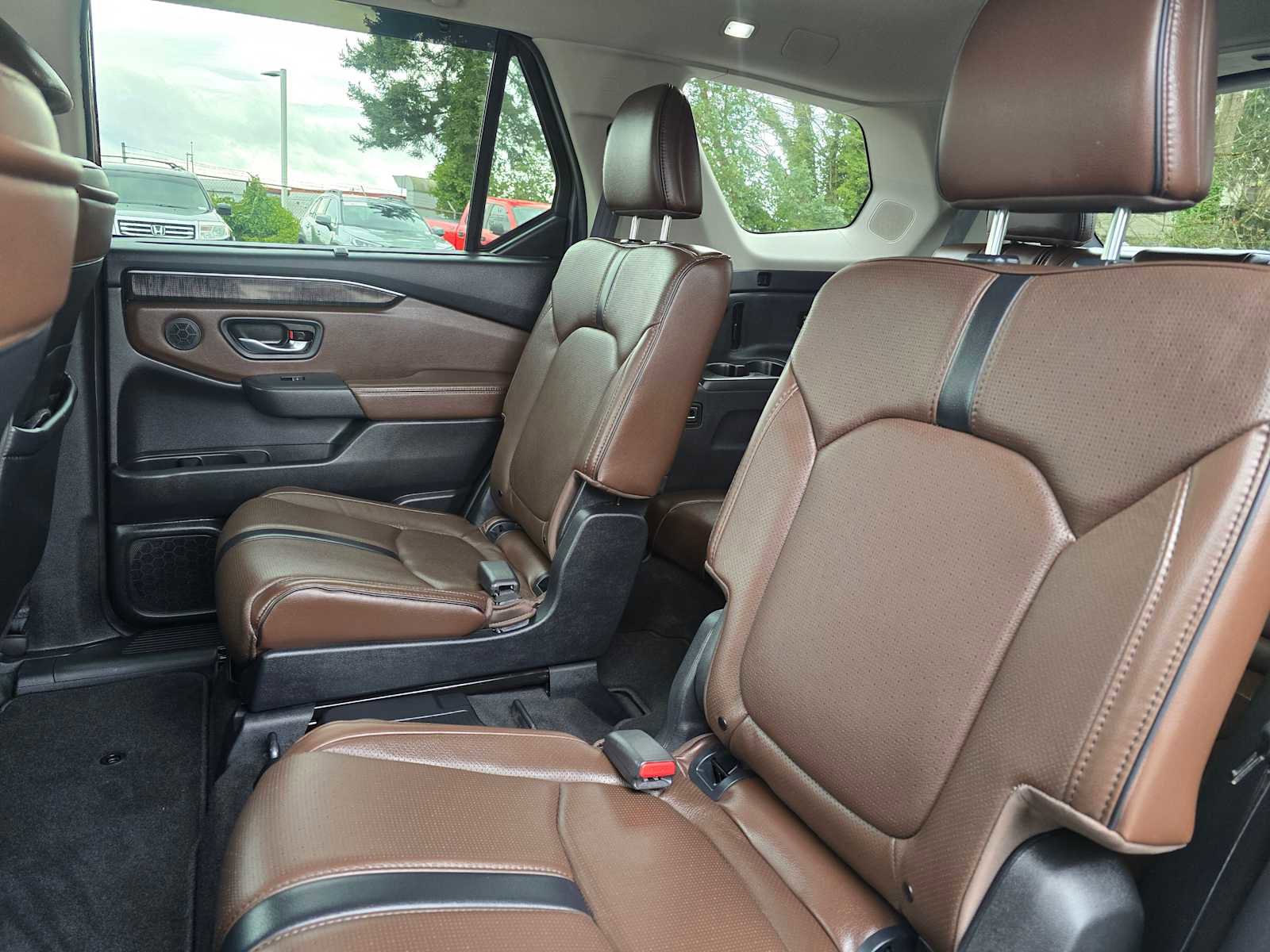 Used 2025 Honda Pilot Elite image 19