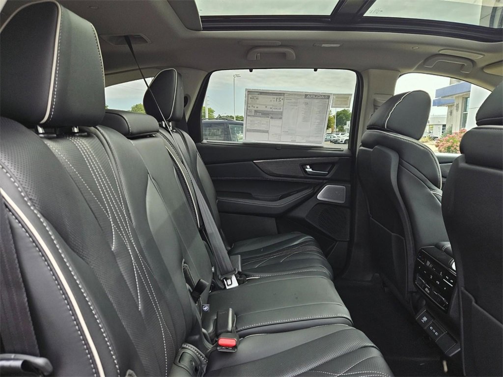 New 2026 Acura MDX w/ Advance Package image 5