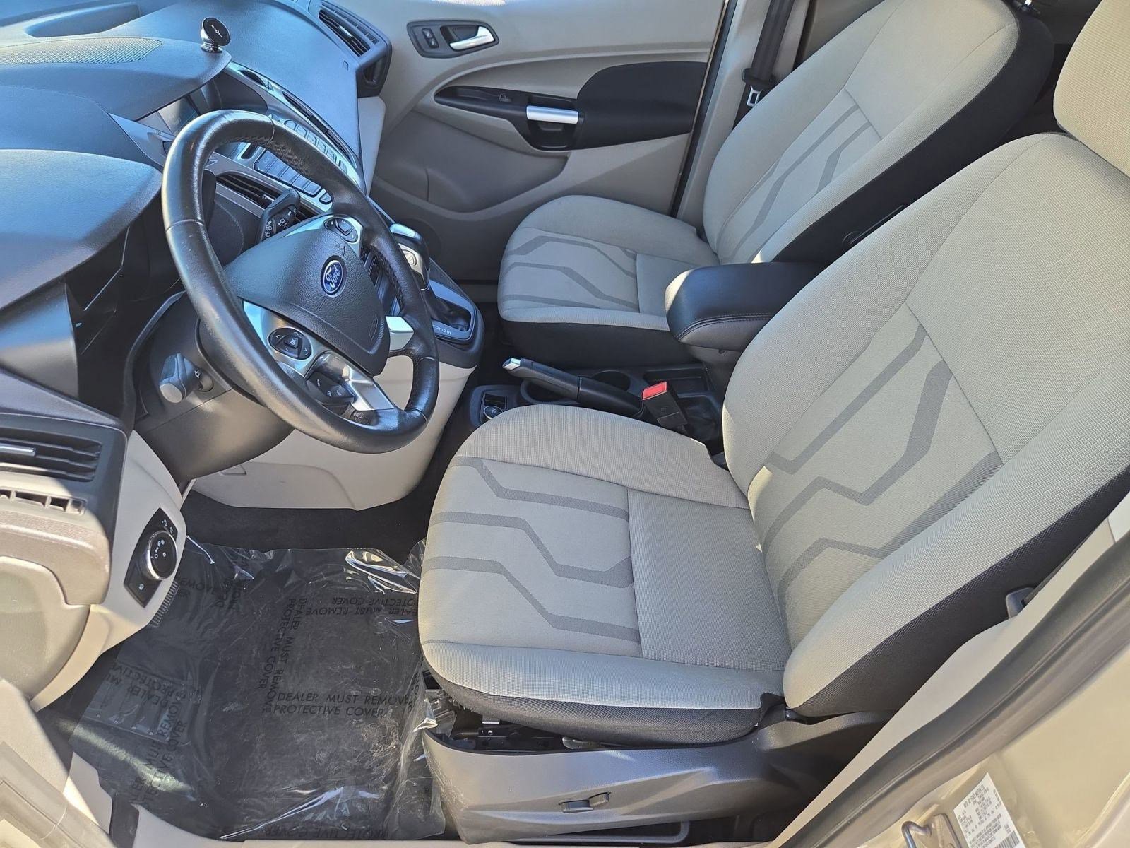 Used 2016 Ford Transit Connect XLT image 5