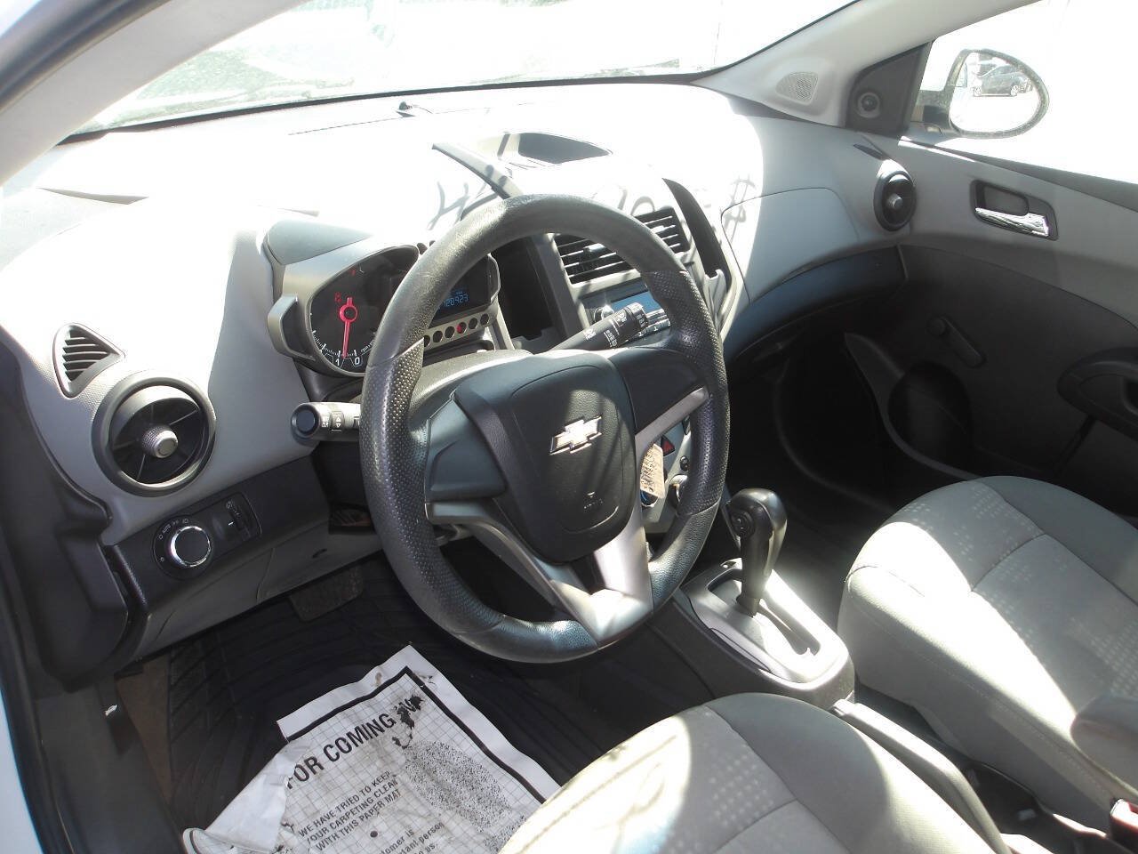 Used 2012 Chevrolet Sonic LS FWD image 7