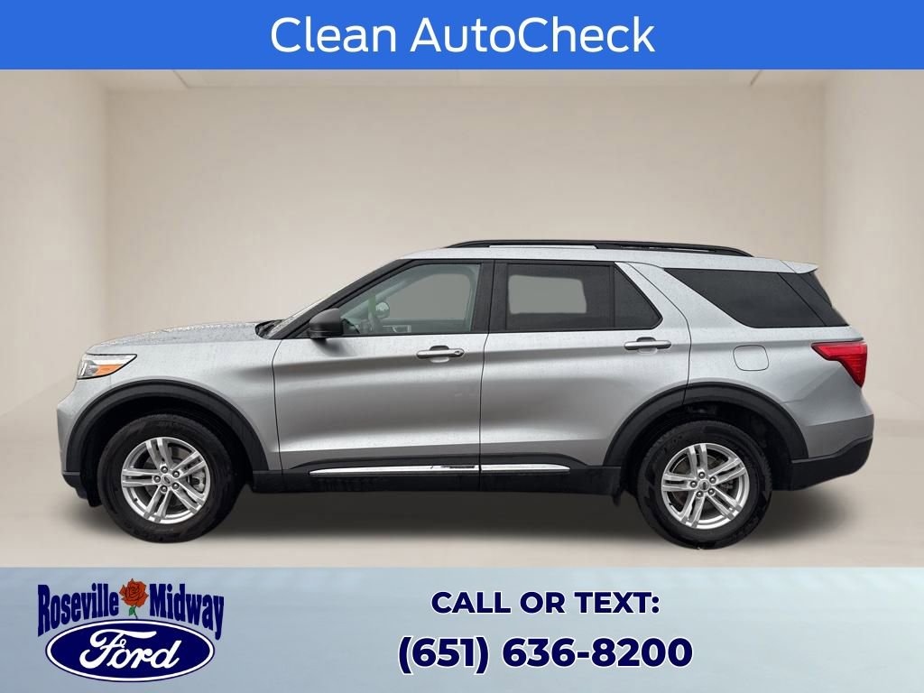 Used 2023 Ford Explorer XLT w/ Equipment Group 202A image 3