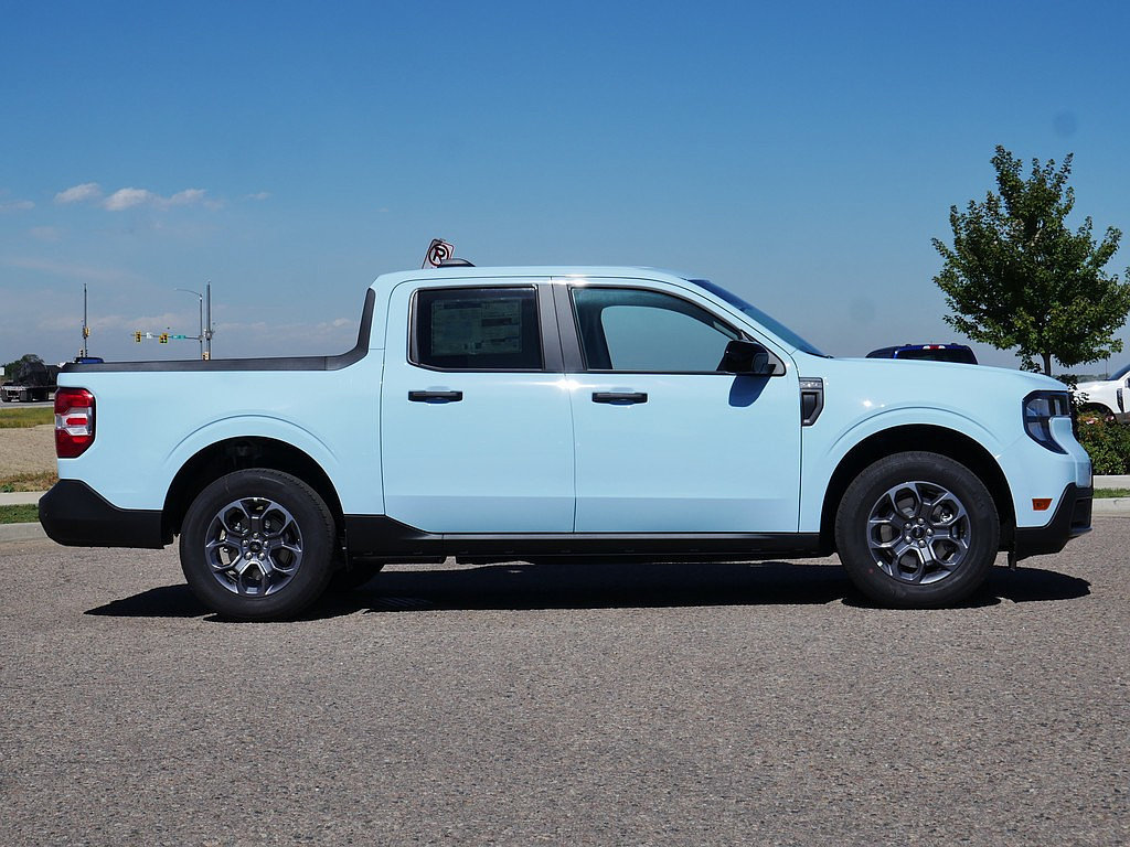 New 2026 Ford Maverick XLT w/ Equipment Group 301A AWD/4WD image 6