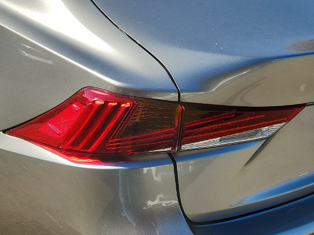 Used 2018 Lexus IS 300 AWD w/ Comfort Package image 12