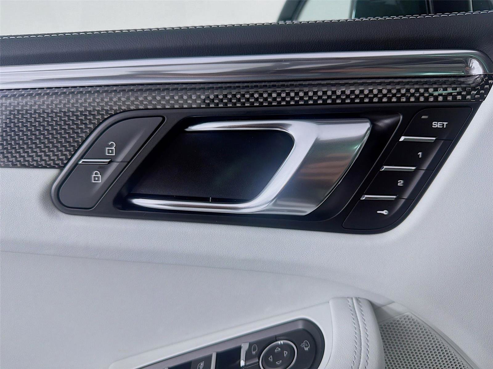 New 2026 Porsche Macan GTS image 7