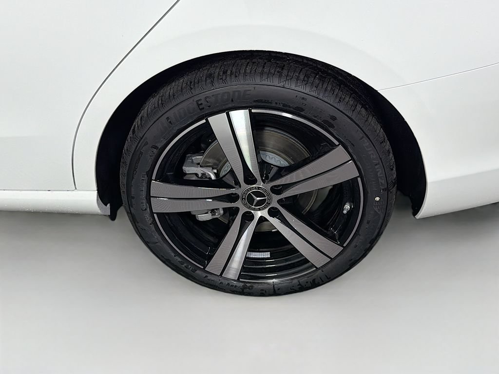 New 2026 Mercedes-Benz C 300 4MATIC Sedan image 32