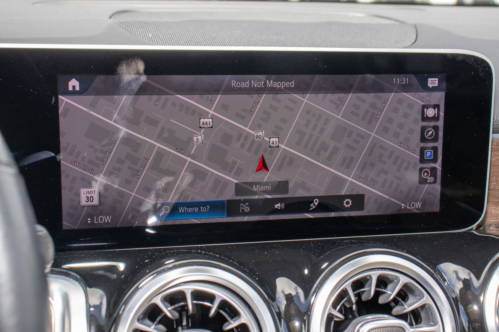 Used 2020 Mercedes-Benz GLB 250 image 33