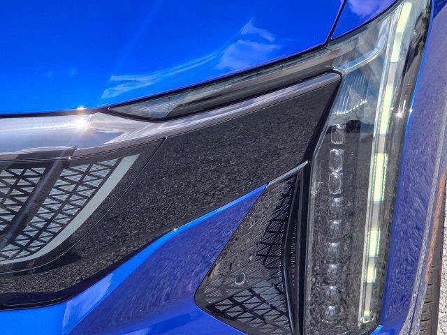 New 2027 Cadillac Optiq V w/ Deep Ocean Design Edition AWD/4WD image 10