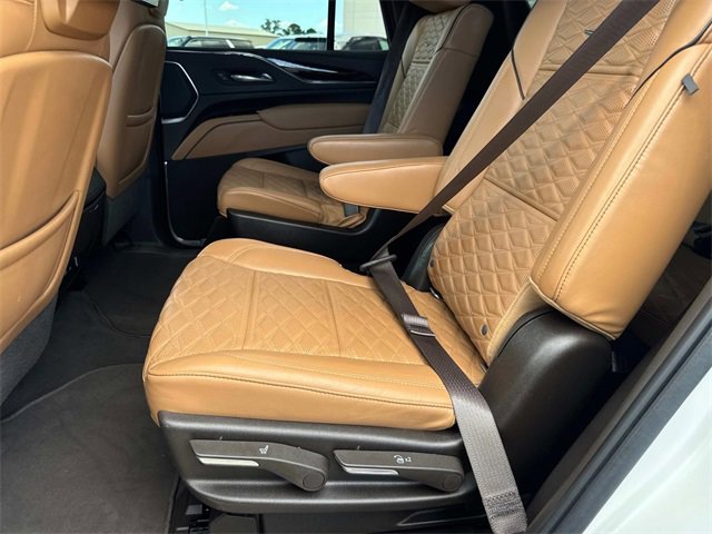 Used 2021 Cadillac Escalade Sport w/ Driver Assist Tech Package image 16