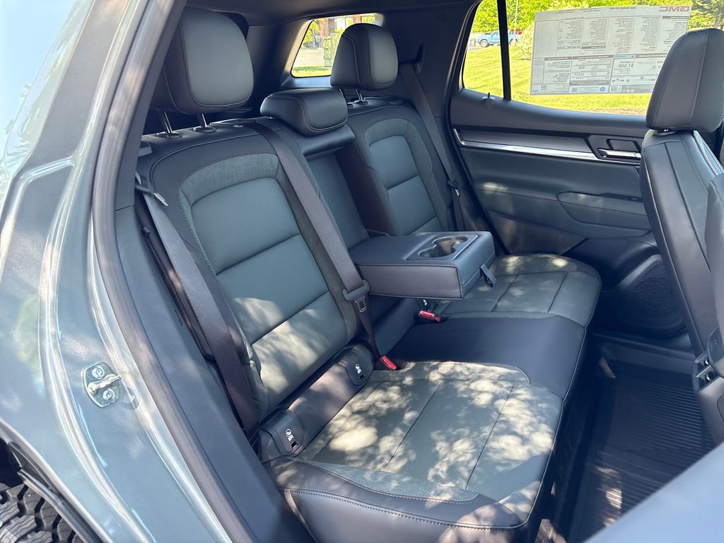 New 2026 GMC Terrain AT4 w/ Technology Package II AWD/4WD image 41