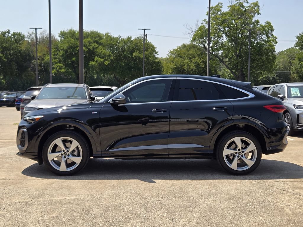 Certified 2025 Audi Q5 Premium Plus w/ Premium Plus AWD/4WD image 7