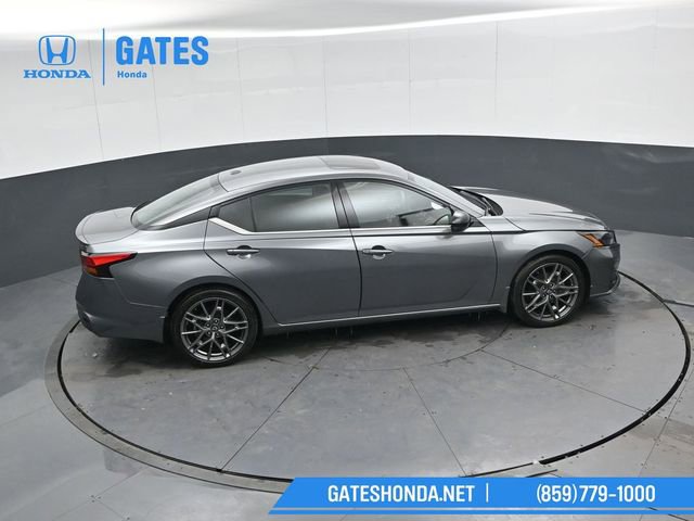 Used 2023 Nissan Altima 2.0 SR image 42