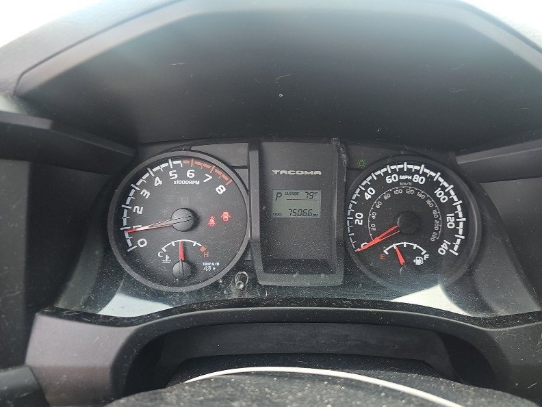 Used 2017 Toyota Tacoma SR w/ SR Convenience Package image 10