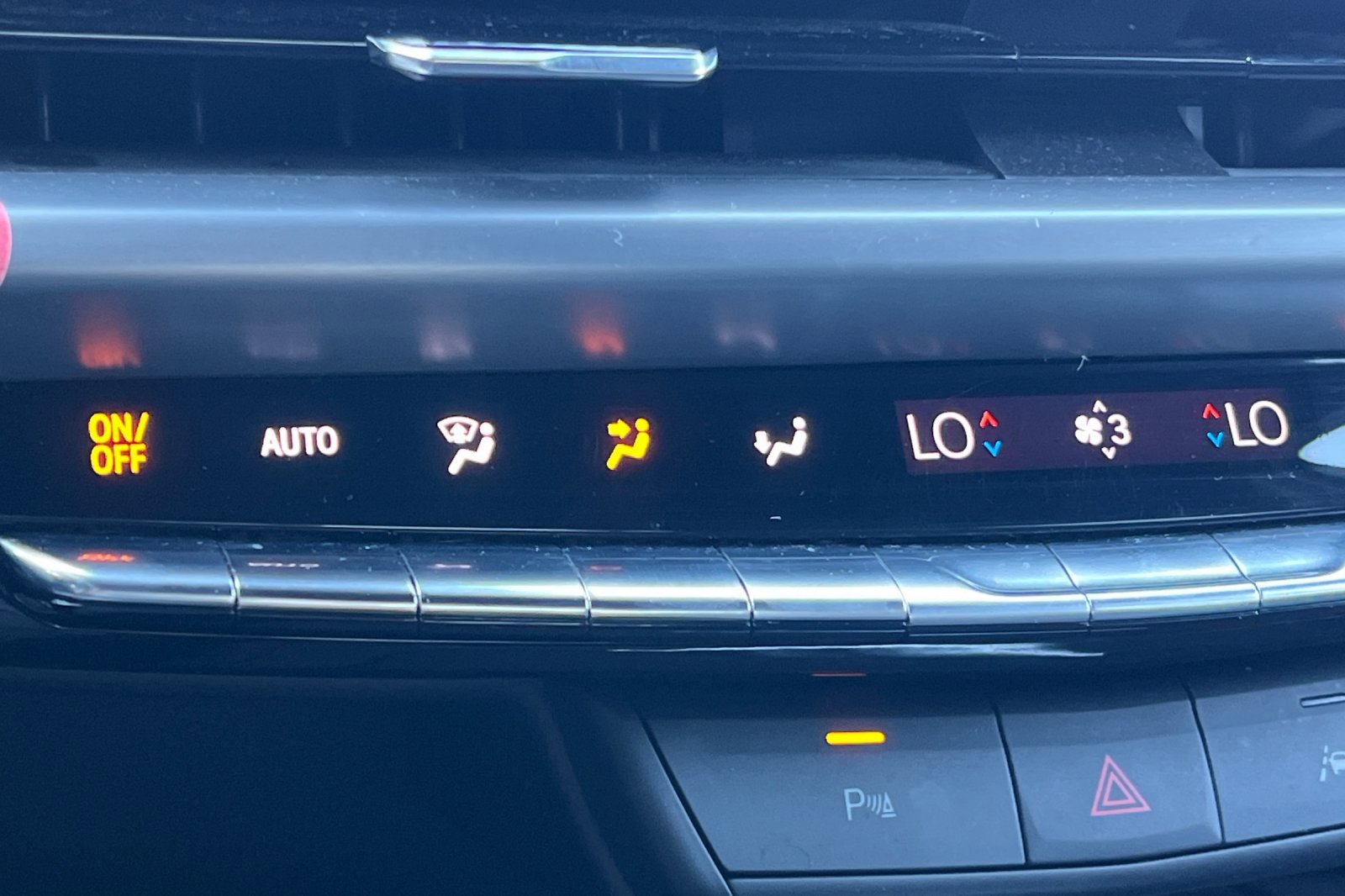 Certified 2024 Cadillac XT4 Premium Luxury image 29