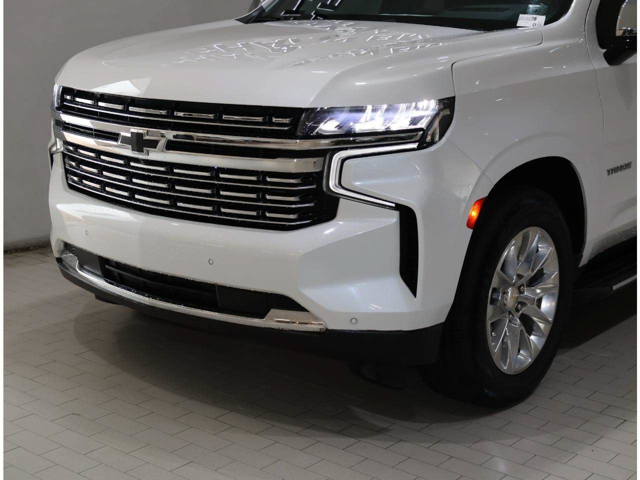 Used 2021 Chevrolet Tahoe Premier w/ Premium Package AWD/4WD image 2