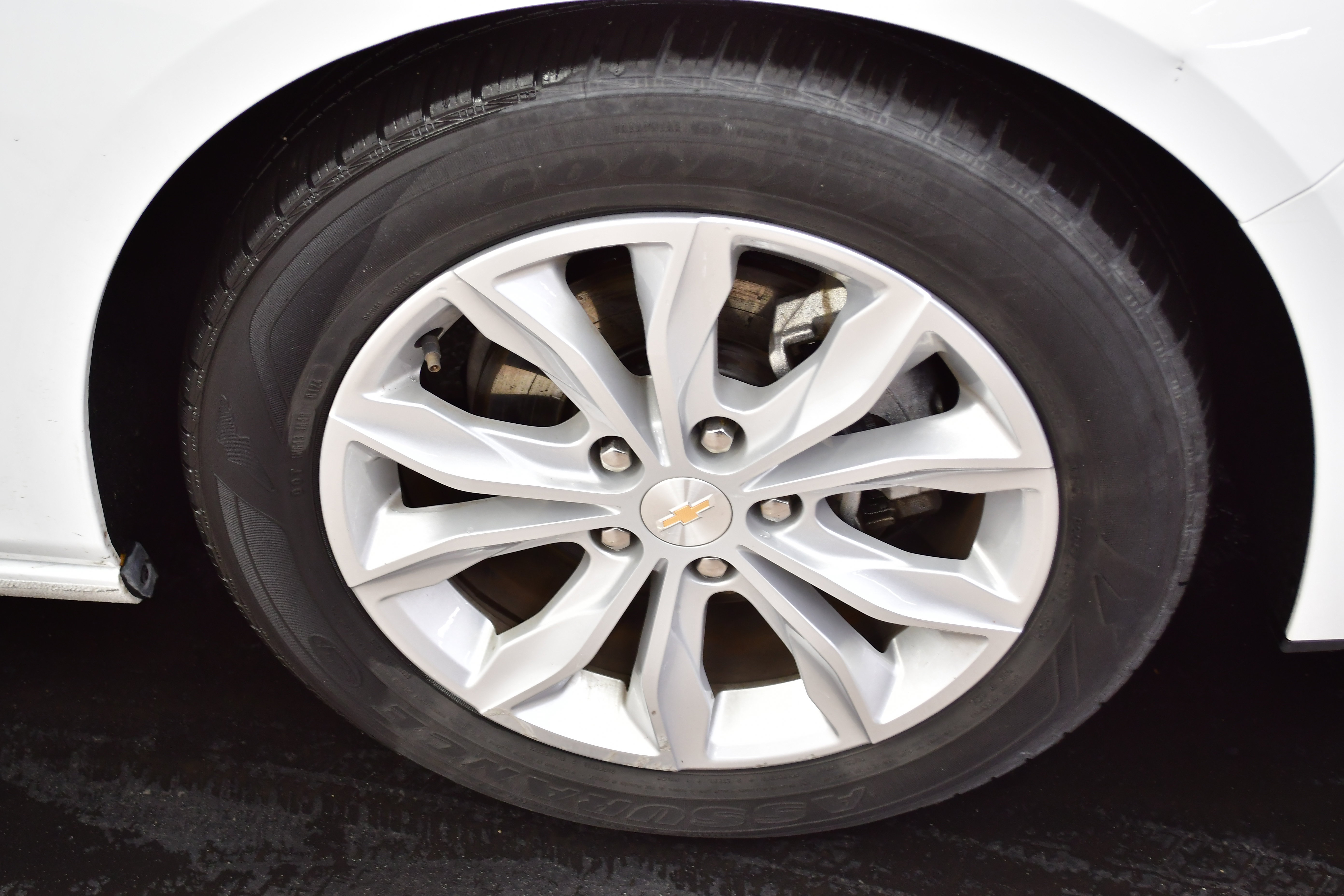 Used 2024 Chevrolet Malibu LT image 59