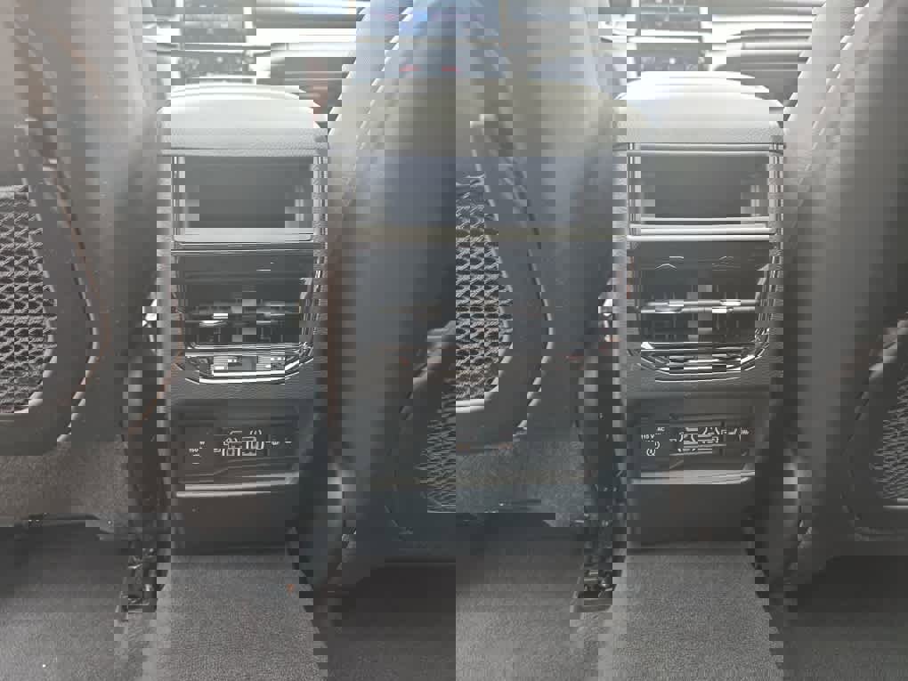 Used 2023 Jeep Grand Cherokee 4WD 4xe image 41