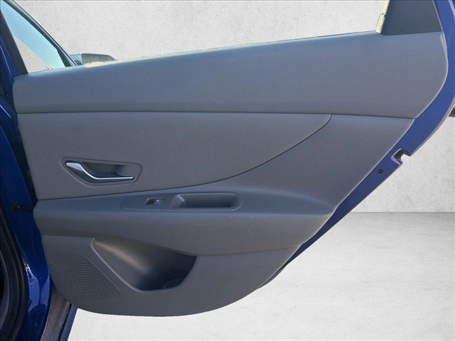 Used 2023 Hyundai Elantra SEL w/ Convenience Package FWD image 20