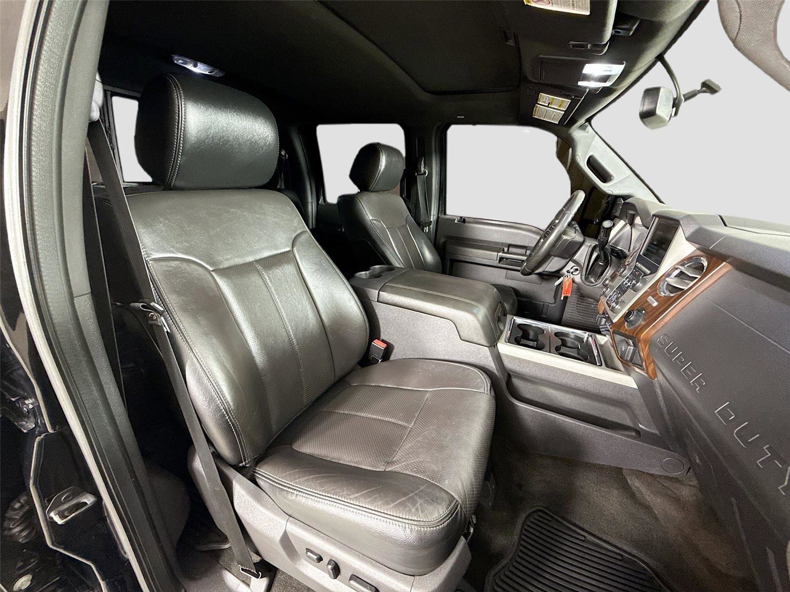 Used 2016 Ford F450 Lariat w/ Lariat Ultimate Package AWD/4WD image 25