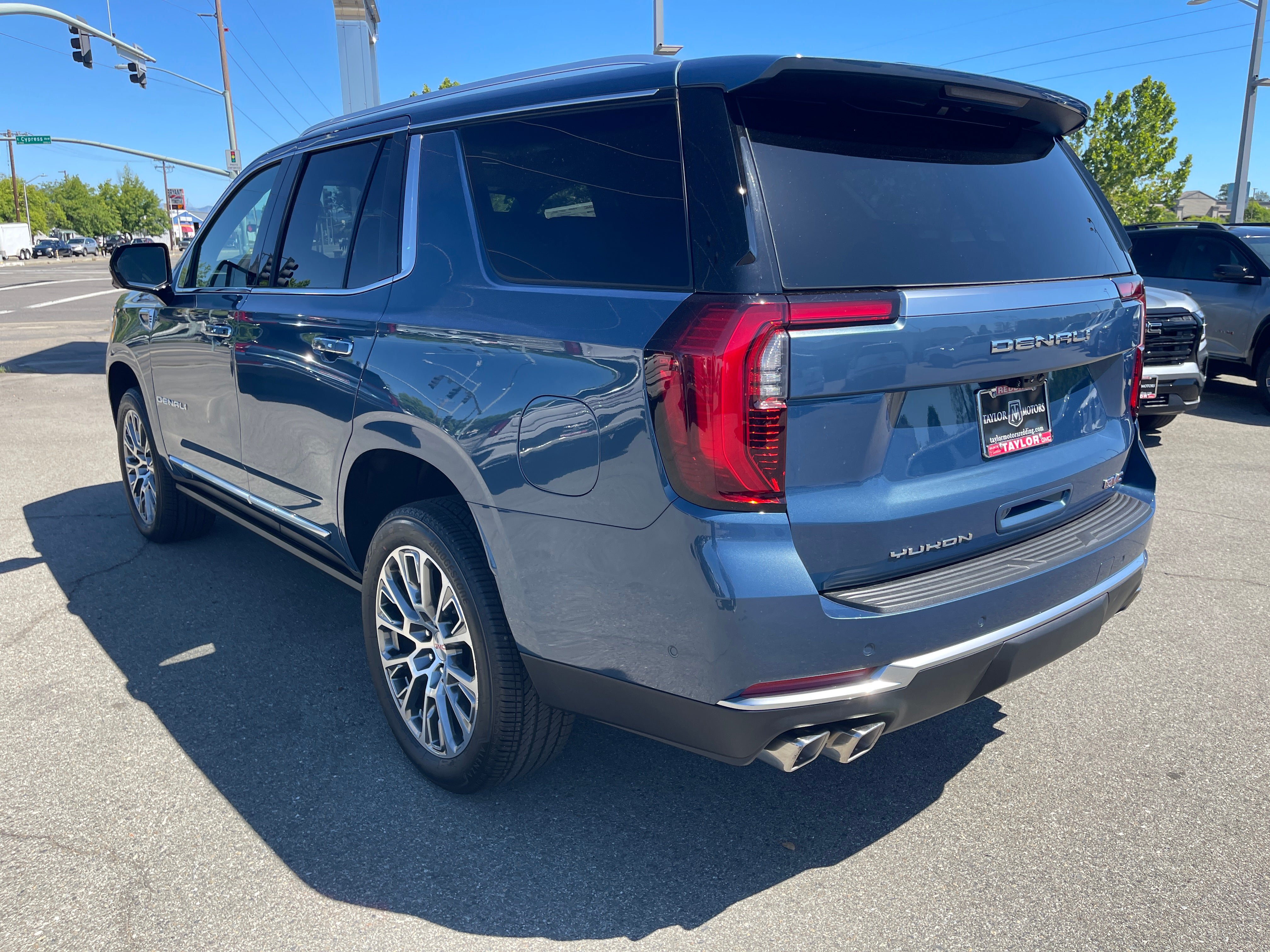 New 2026 GMC Yukon Denali w/ Denali Reserve Package AWD/4WD image 7