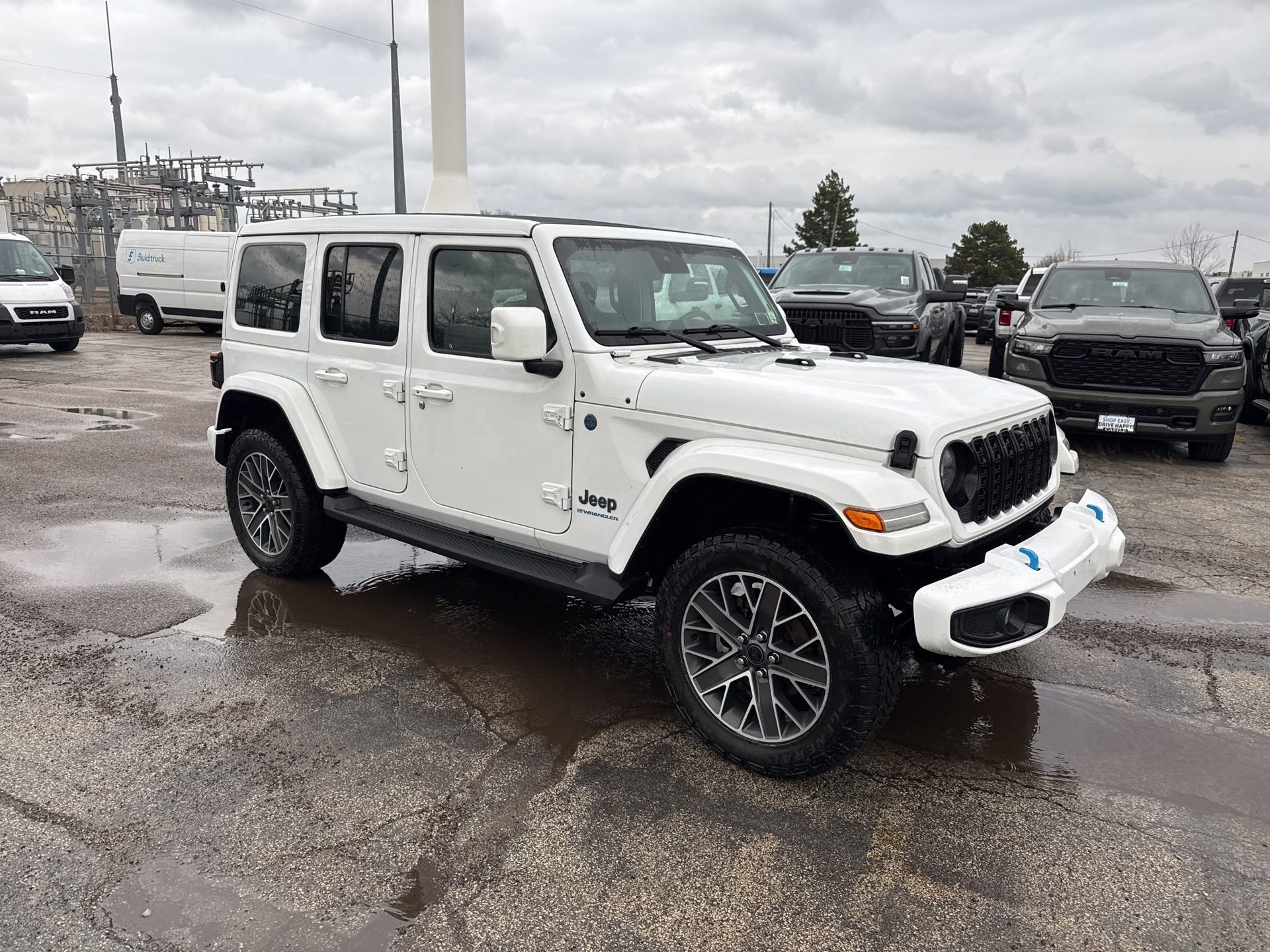 Used 2024 Jeep Wrangler High Altitude AWD/4WD image 4